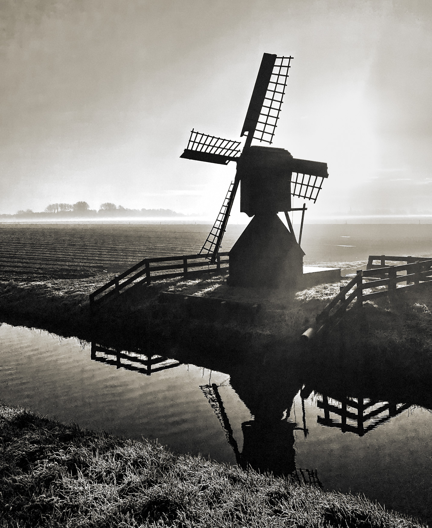 Klikjesmolen Nevel Midwoud broerdijk tegenlicht
